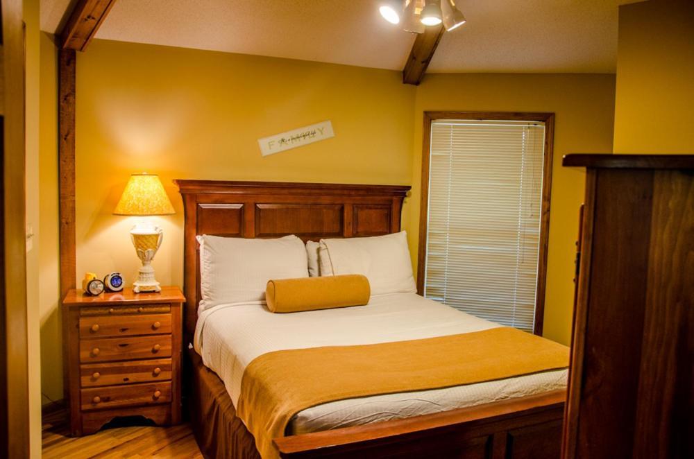 Asheville Cabins Of Willow Winds Екстер'єр фото