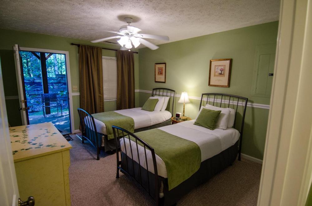 Asheville Cabins Of Willow Winds Екстер'єр фото