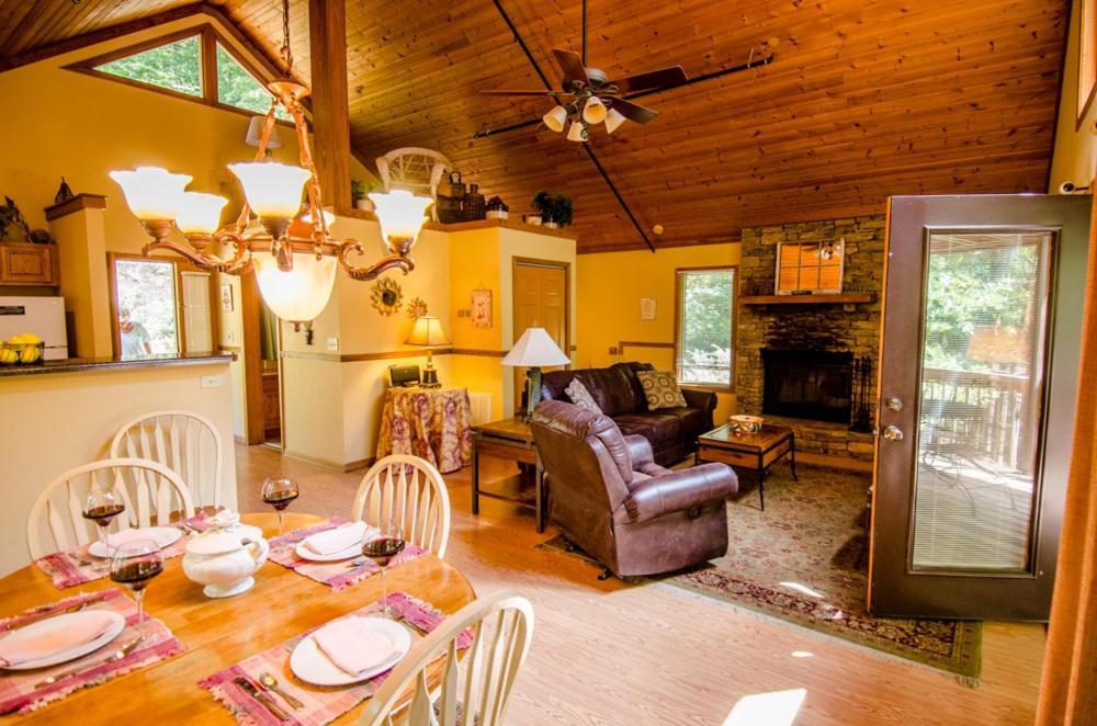 Asheville Cabins Of Willow Winds Екстер'єр фото