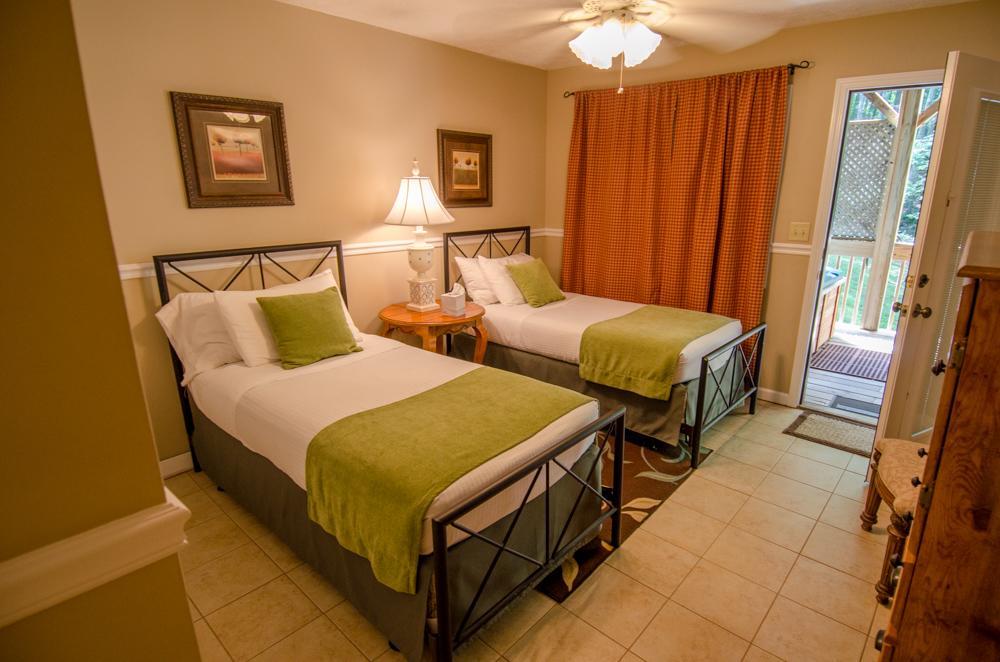 Asheville Cabins Of Willow Winds Екстер'єр фото